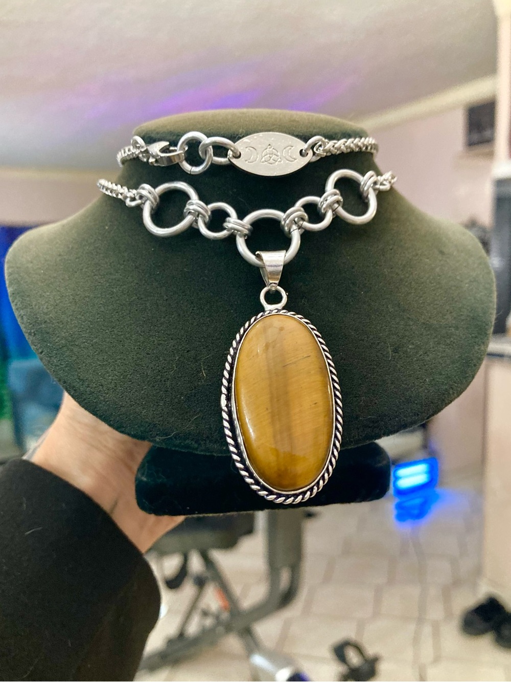 Genuine golden tiger eye gemstone boho oval medallion charm silver necklace - Picture 10 of 14